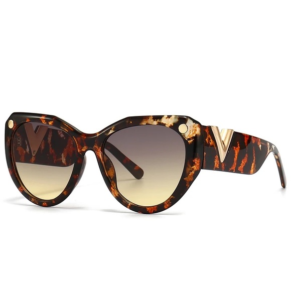 My Fair Lady Sunglasses - Picture 1 of 6